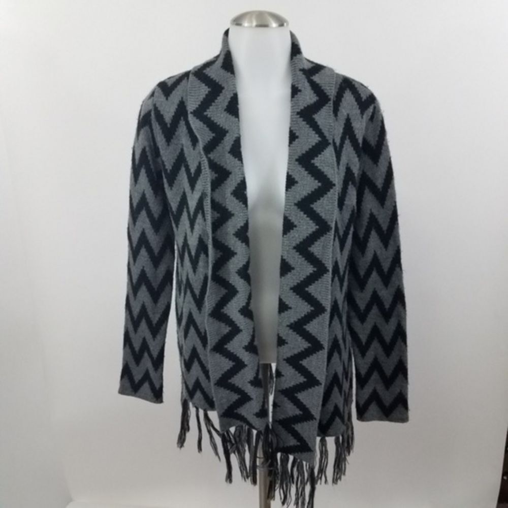 Olive & Oak Sweater S Cardigan Chevron Fringe Stripe Gray Black Open Front Boho